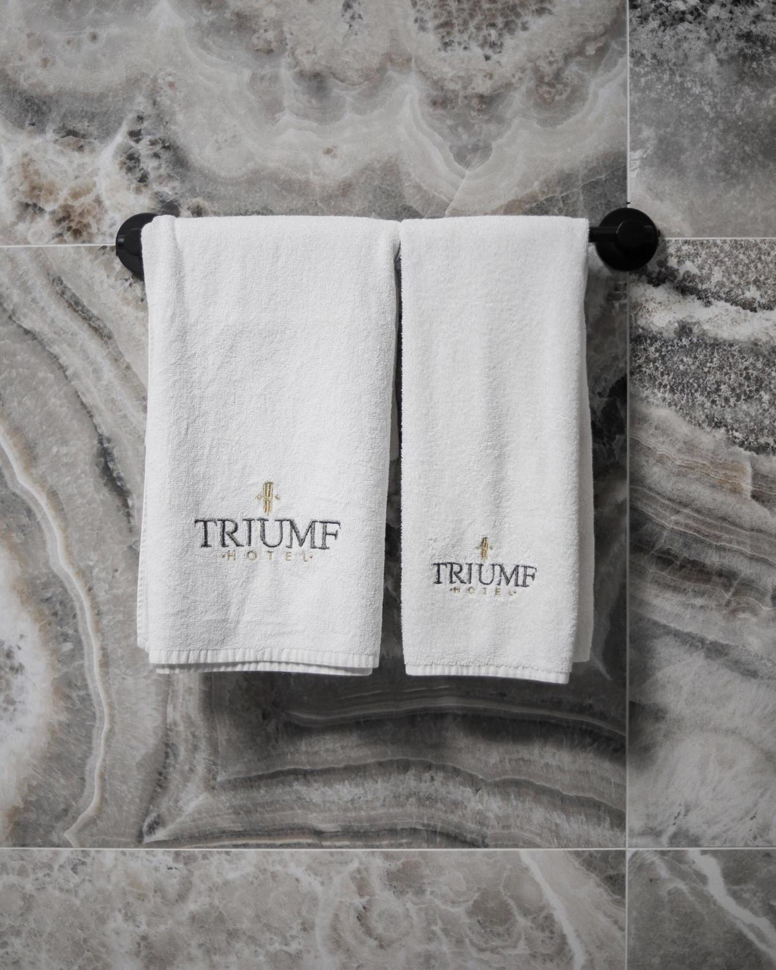 Triumf Hotel 프리즈렌 외부 사진