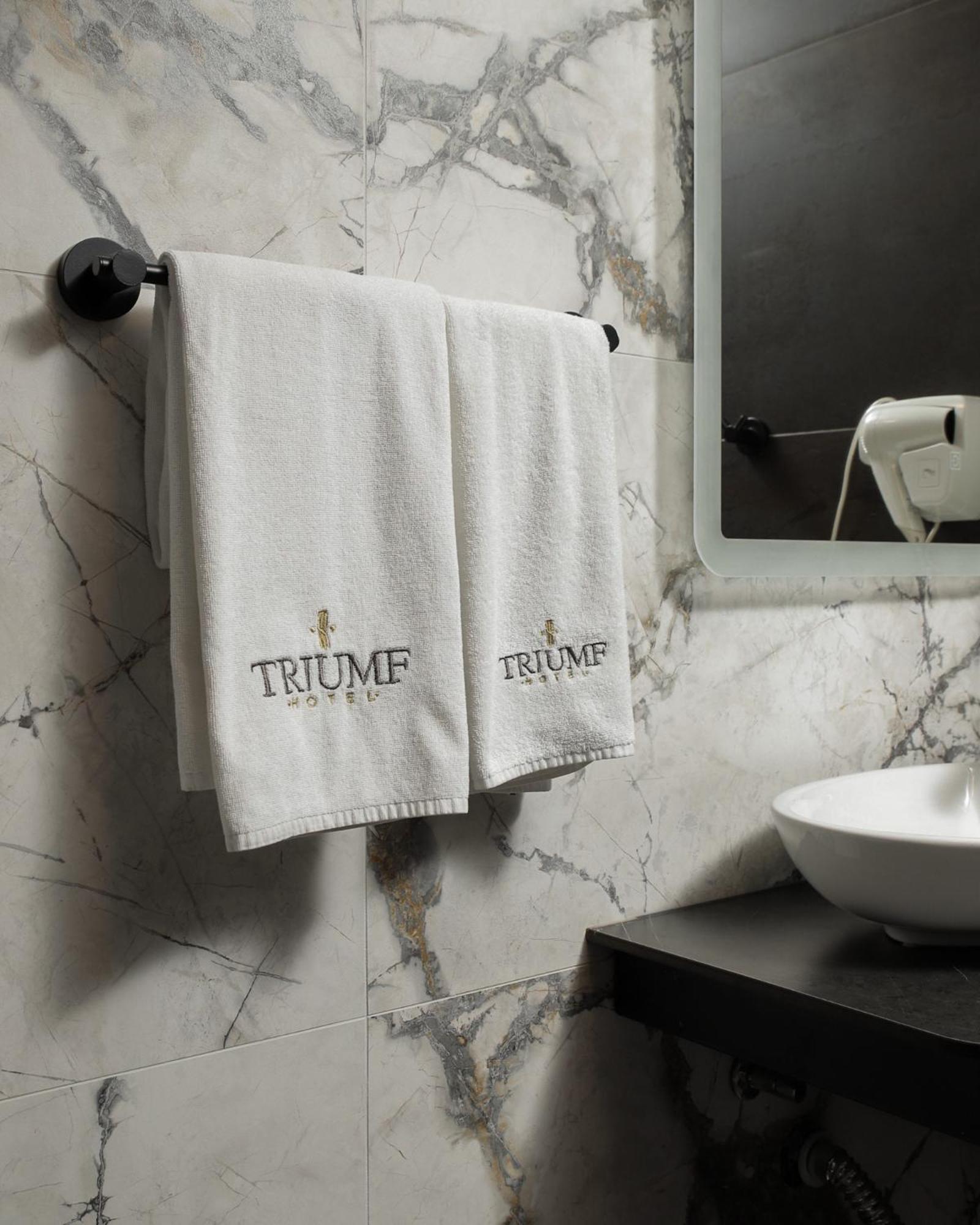 Triumf Hotel 프리즈렌 외부 사진