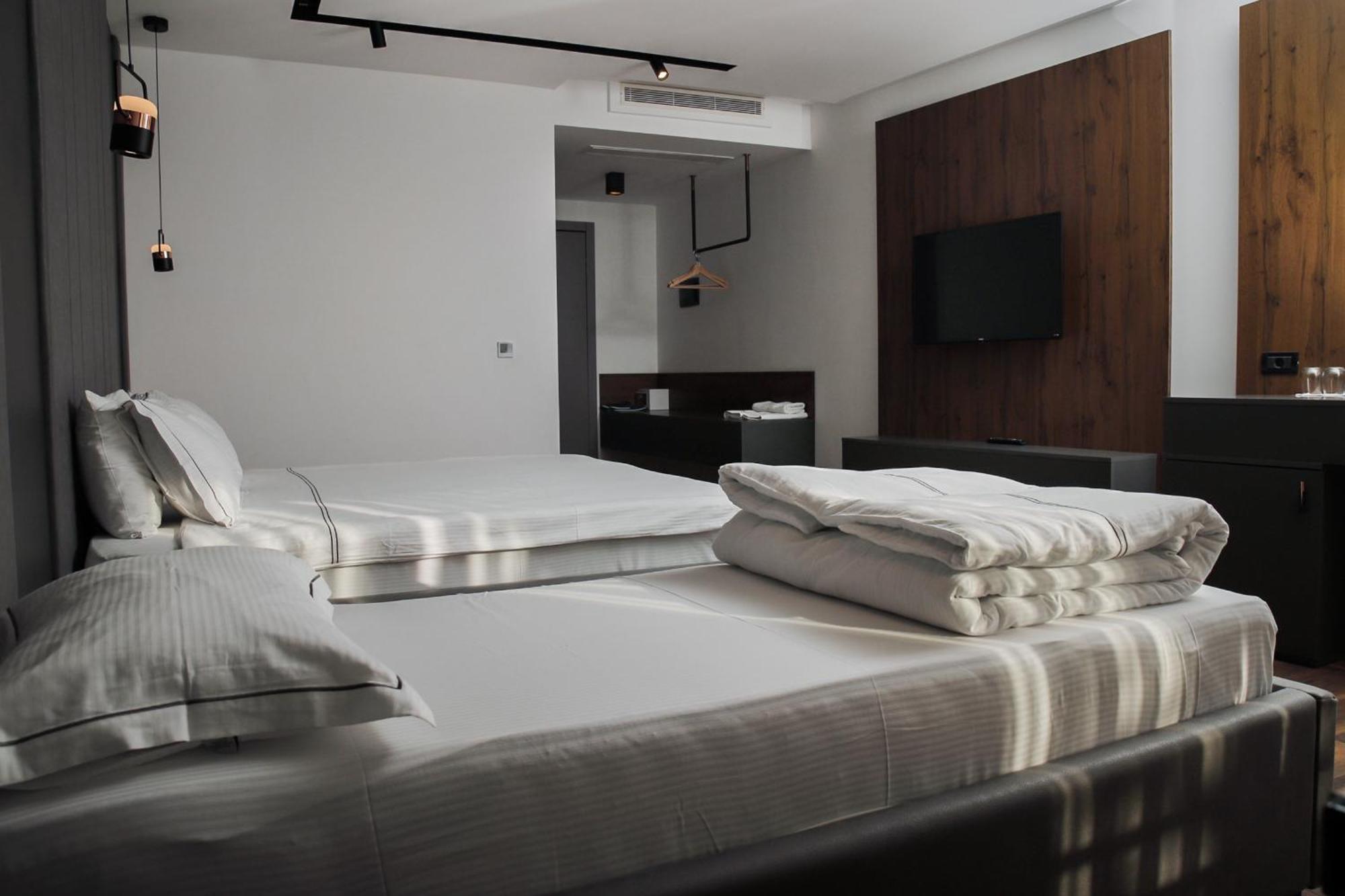 Triumf Hotel 프리즈렌 외부 사진